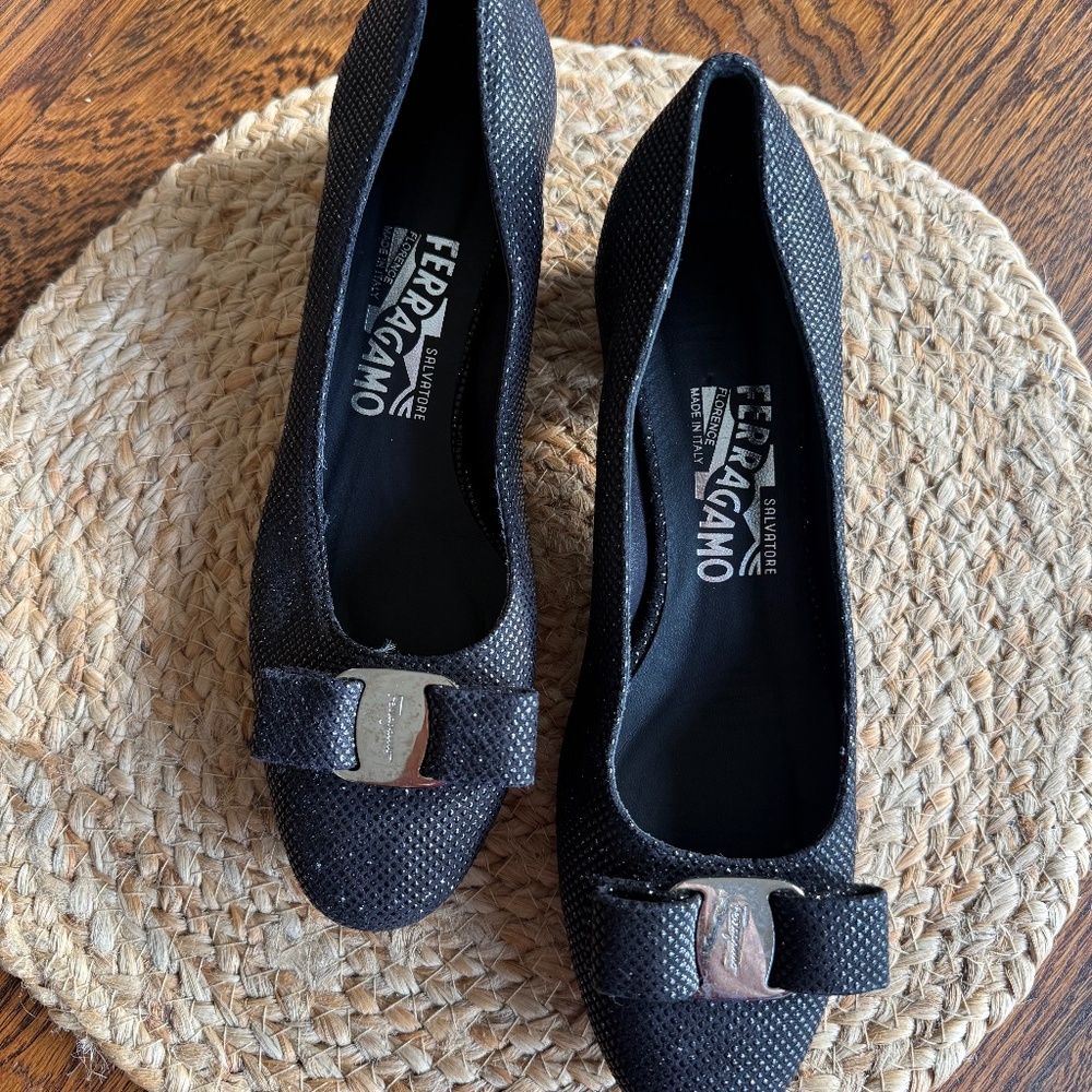 Salvatore Ferragamo Black Vera Glitter Bow Block Heel Pump